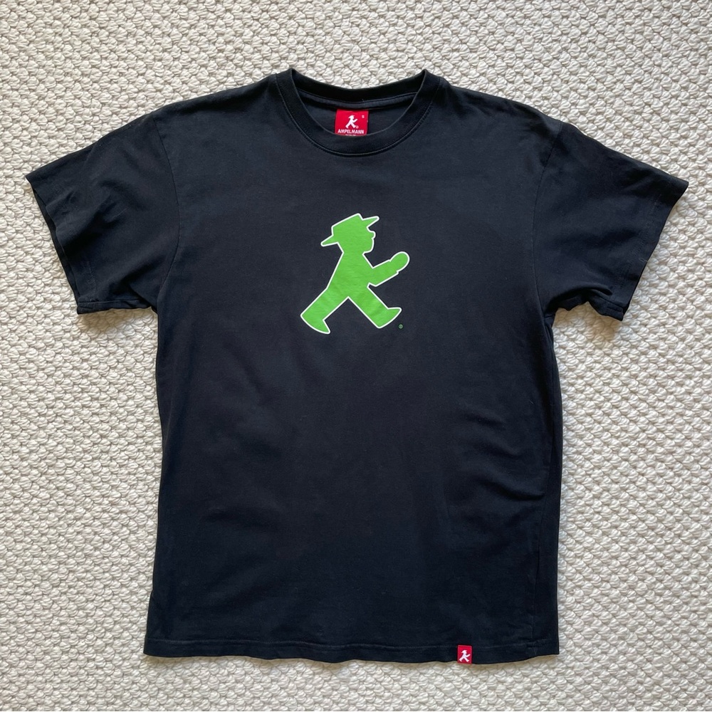 Ampelmann Berlin black crewneck t-shirt